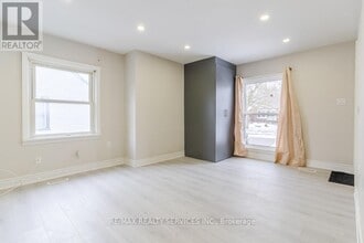 73 Drury Ln in Barrie, ON - Building Photo - Building Photo