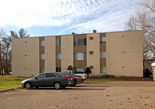 2-845 in West St. Paul, MN - Foto de edificio - Building Photo