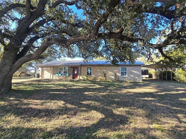 2008 Rockview Dr in Granbury, TX - Foto de edificio - Building Photo