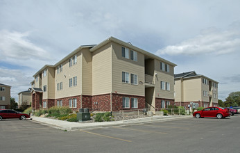 Apartments@Falls Crossing in Twin Falls, ID - Building Photo - Building Photo