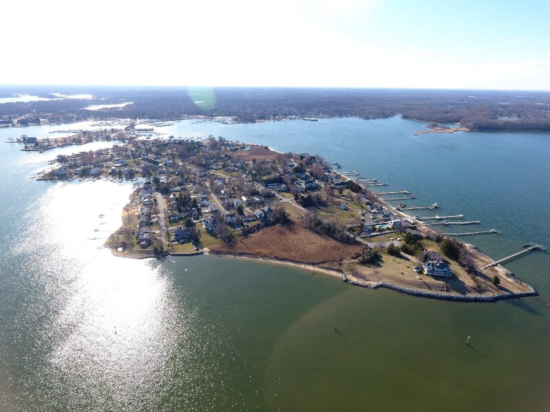 3732 Boyd Dr in Edgewater, MD - Building Photo