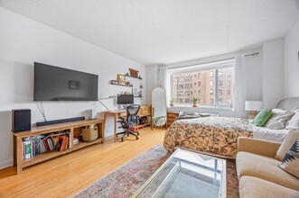 40 W 116th St in New York, NY - Building Photo - Building Photo