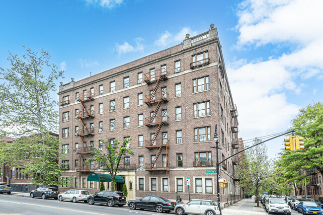 258 E 18th St in Brooklyn, NY - Building Photo - Building Photo