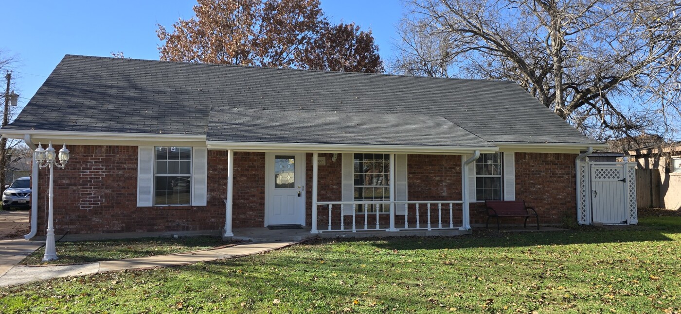 2819 Elliott St in Wichita Falls, TX - Building Photo