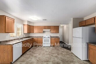 41207 N Cambria Dr in San Tan Valley, AZ - Building Photo - Building Photo