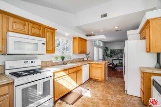 138 Pueblo in Topanga, CA - Building Photo - Building Photo