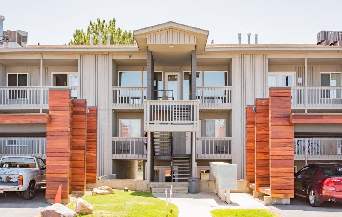 Shenandoah Apartments in South Salt Lake, UT - Building Photo