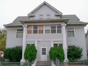 2420 Bloomington Ave in Minneapolis, MN - Building Photo - Building Photo