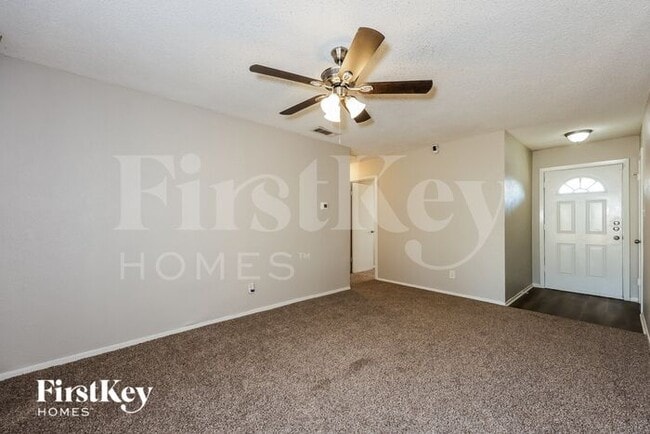 3527 Pebbleshores Dr in Dallas, TX - Building Photo - Building Photo