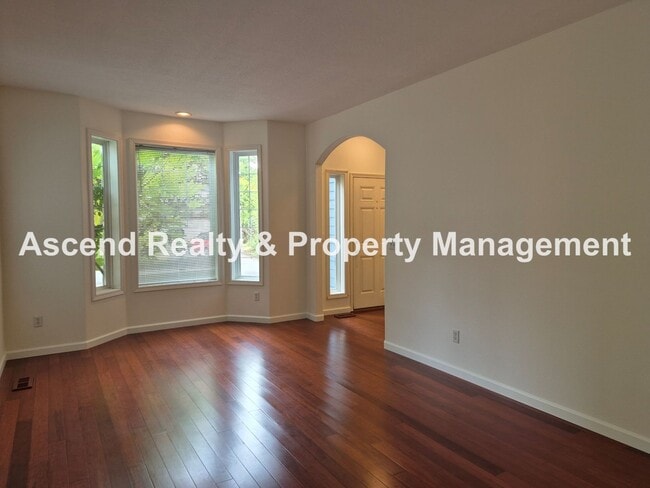 17359 Ashley Ct in Lake Oswego, OR - Building Photo - Building Photo