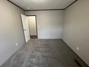 133 Burch St in Hopkinsville, KY - Foto de edificio - Building Photo