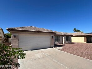 13444 W Paradise Ln in Surprise, AZ - Building Photo - Building Photo