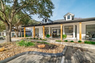 Sunrise Canyon in Universal City, TX - Building Photo