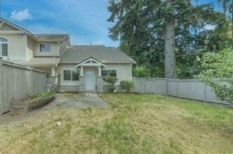 211 Yauger Way NW in Olympia, WA - Building Photo - Building Photo