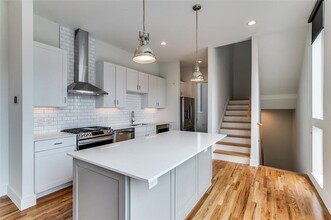 2128 Ashby St-Unit -705 in Dallas, TX - Building Photo - Building Photo