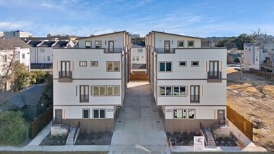 2815 Weisenberger St in Fort Worth, TX - Foto de edificio - Building Photo