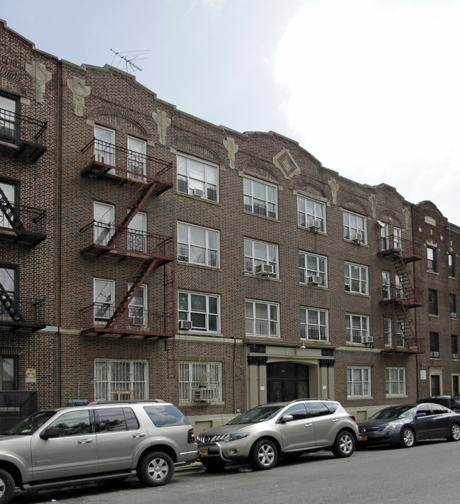 615 Crown St in Brooklyn, NY - Foto de edificio - Building Photo