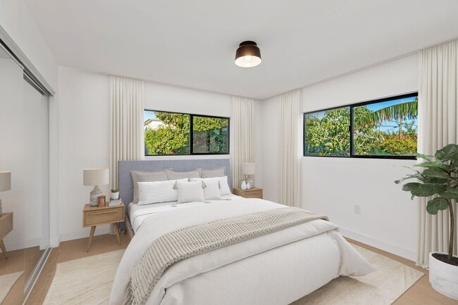 3415 London Street in Los Angeles, CA - Building Photo - Building Photo