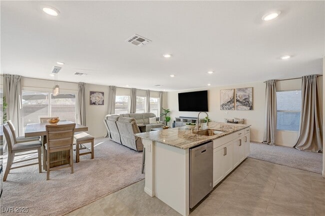 property at 4977 Birchland Mnr Ave