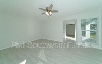 2139 Couver Dr in Sarasota, FL - Building Photo - Building Photo