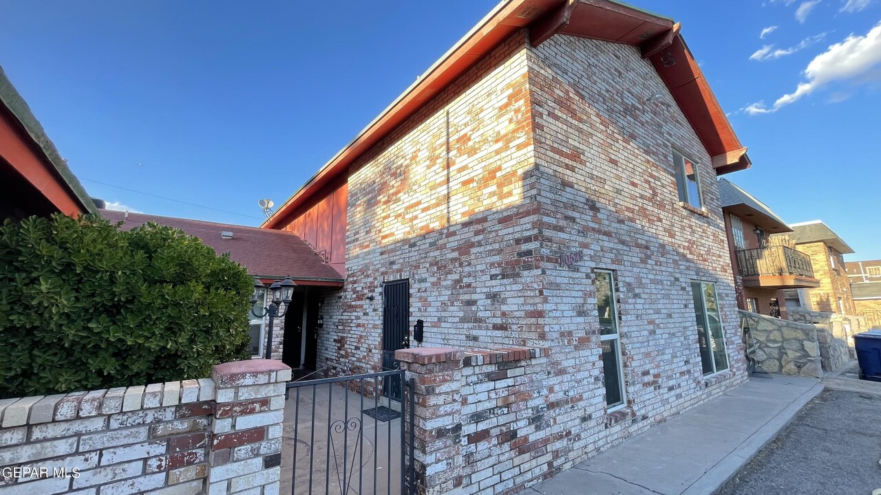 10529 Gran Cima Ln in El Paso, TX - Foto de edificio