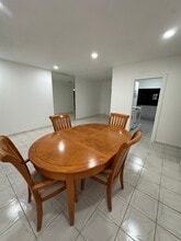 811 NE 2nd Pl in Hialeah, FL - Building Photo - Building Photo