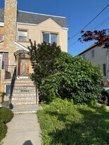 162 Mackenzie St in Brooklyn, NY - Building Photo