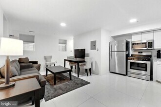 623 5th St NE in Washington, DC - Building Photo - Building Photo