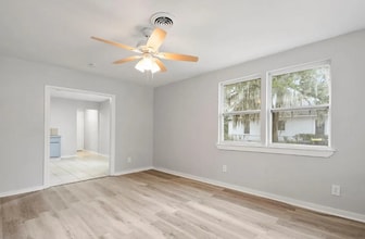 105 W 54th St in Savannah, GA - Building Photo - Building Photo