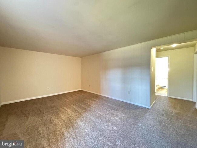 7 Orchard Hills Dr in Boyertown, PA - Building Photo - Building Photo