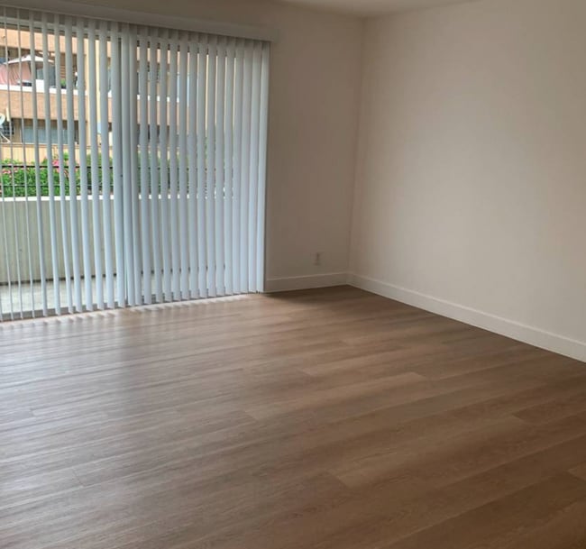 property at 5143 Bakman Ave