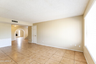 5311 W Holly St in Phoenix, AZ - Building Photo - Building Photo