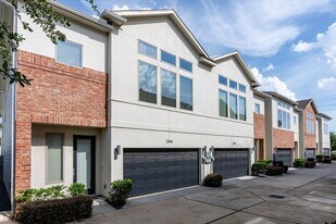 2948 Alice St in Houston, TX - Building Photo