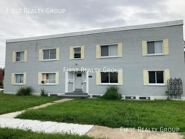 property at 16 W Maplewood Ave