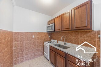 2712 N Milwaukee Ave, Unit 217 in Chicago, IL - Foto de edificio - Building Photo