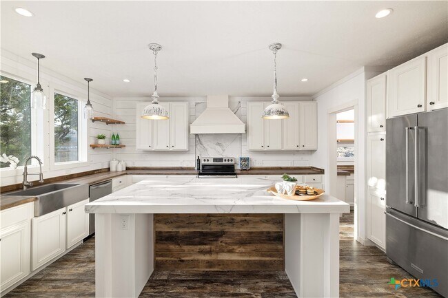 2301 Wegner Rd in New Braunfels, TX - Building Photo - Building Photo