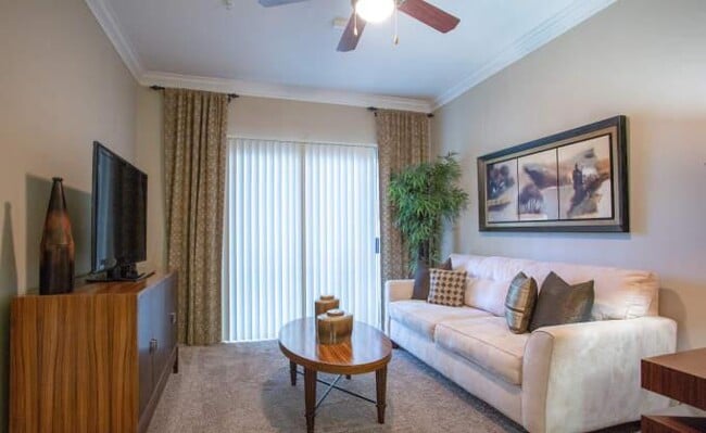 property at 2222 Maroneal St