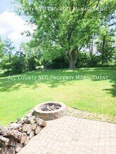 5502 Lakewood Rd in Ravenna, OH - Building Photo - Building Photo