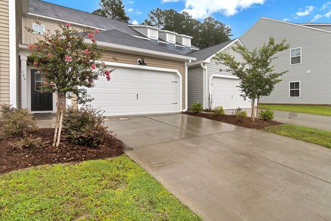 146 Bellasera Wy in Richmond Hill, GA - Building Photo - Building Photo