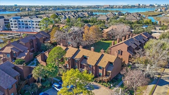 property at 727 Davis Rd