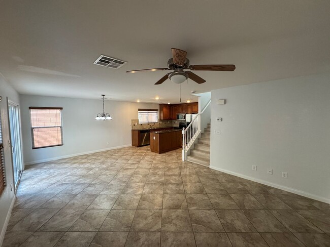 549 Brinkburn Point Ave in Las Vegas, NV - Building Photo - Building Photo