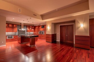 15215 N Kierland Blvd-Unit -934 in Scottsdale, AZ - Building Photo - Building Photo