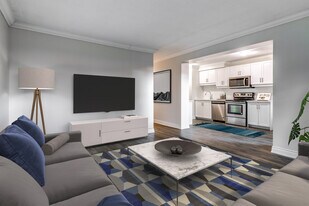 1791 King Street East in Hamilton, ON - Building Photo