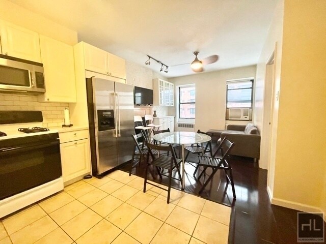 955 2nd Ave in New York, NY - Building Photo - Building Photo