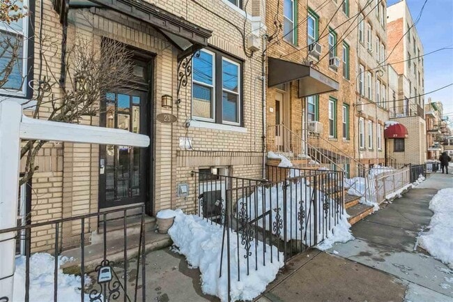 property at 23 66th St