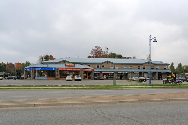 945 Innisfil Beach Rd in Innisfil, ON - Building Photo - Building Photo