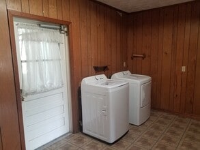 107 6th St E in Bradenton, FL - Building Photo - Building Photo