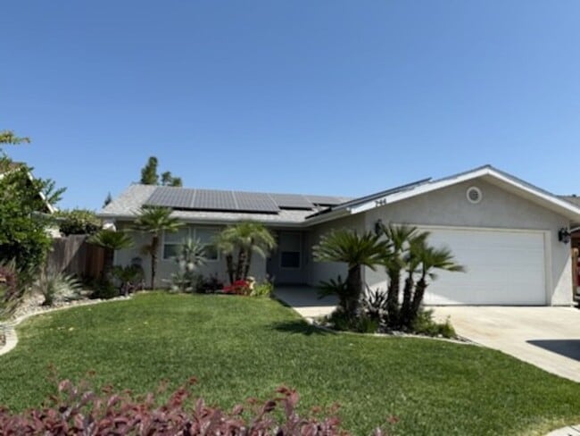 property at 744 W Buena Vista Ave
