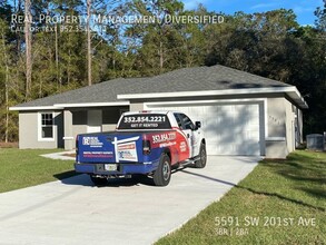 5591 SW 201st Ave in Dunnellon, FL - Building Photo - Building Photo