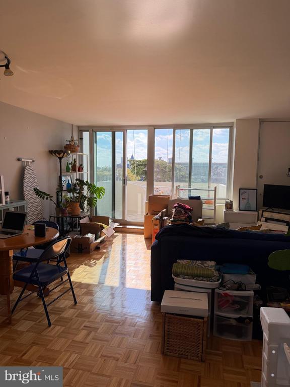 604 S Washington Square in Philadelphia, PA - Foto de edificio - Building Photo